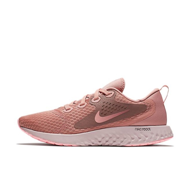 women's nike legend react