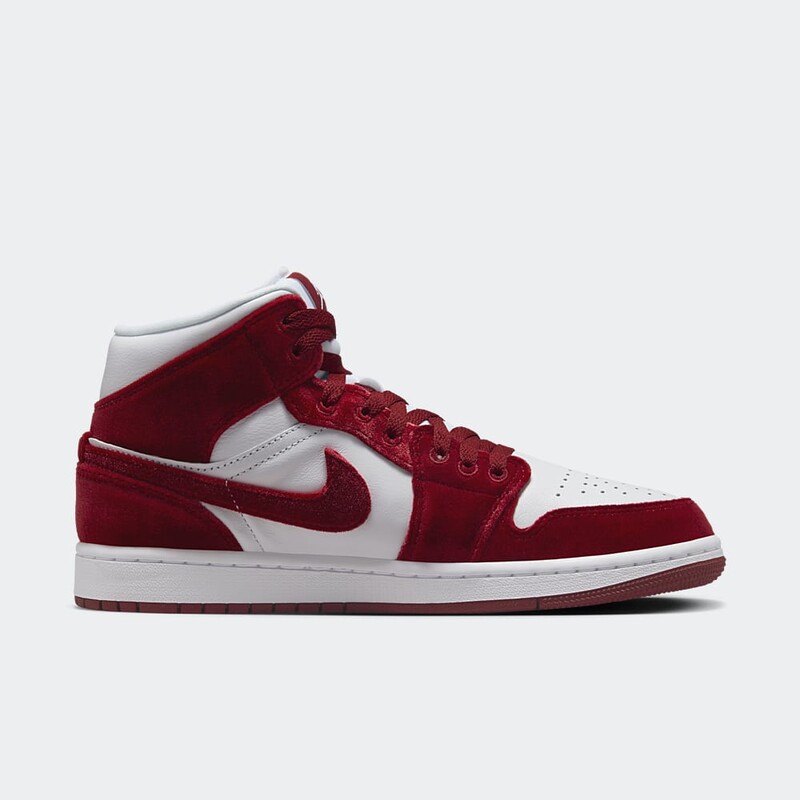 Air Jordan 1 Mid "Red Velvet" | FZ3334-100