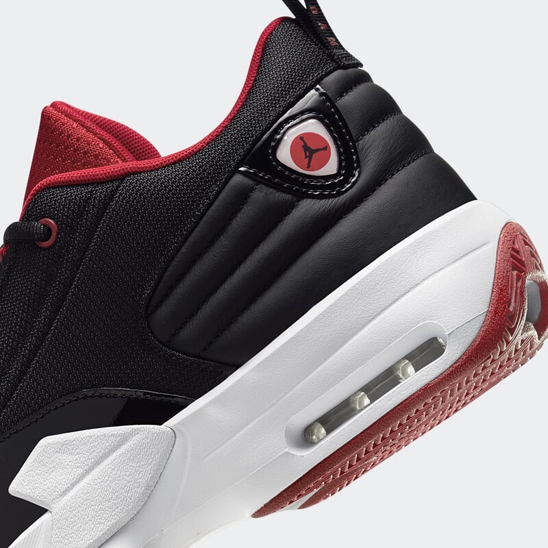 Jordan Max Aura 6 "Black/Gym Red" | FQ8298-006