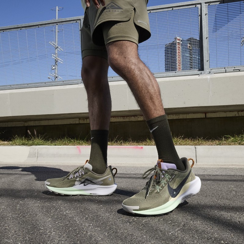 Nike Pegasus Trail 5 "Medium Olive" | DV3864-200