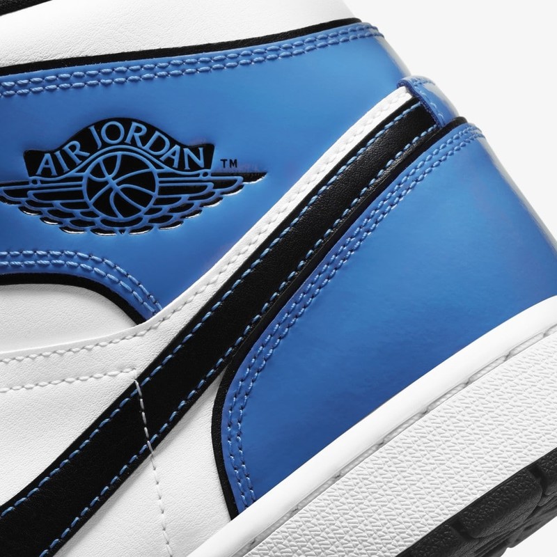 Air Jordan 1 Mid SE Signal Blue | DD6834-402