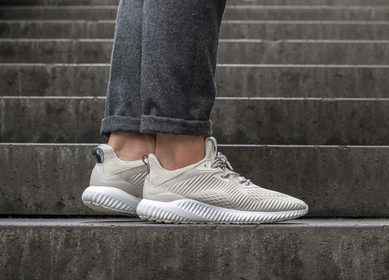 adidas AlphaBounce EM Chalk White | BW1207