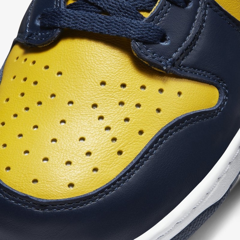 Nike Dunk High Michigan | CZ8149-700