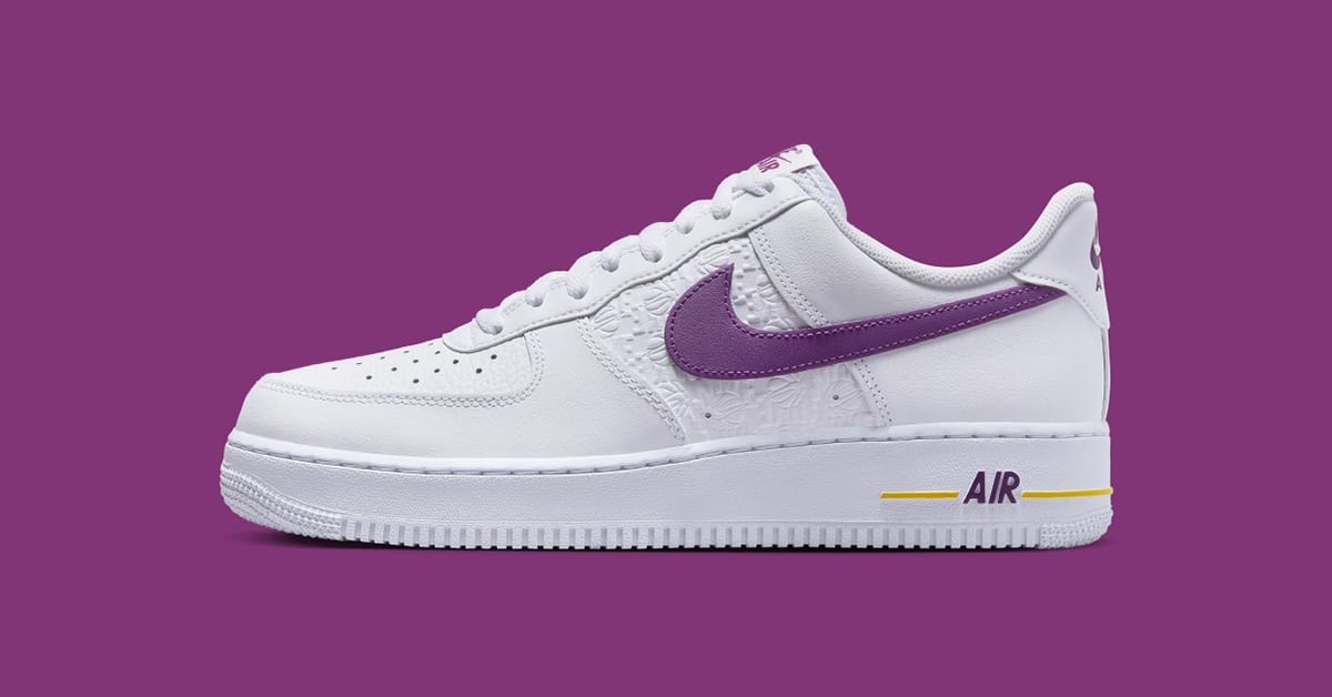 Schau dir hier den Nike Air Force 1 EMB „Bold Berry“ an