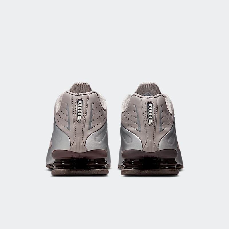 Nike Shox R4 "Cave Stone" | HQ1988-200