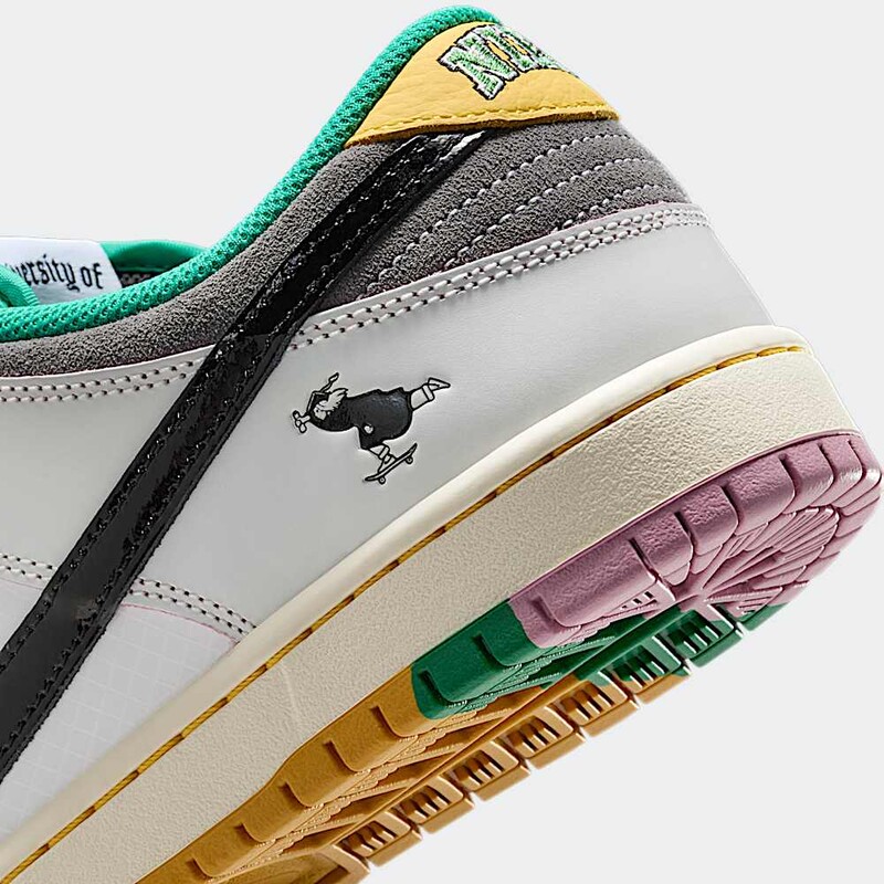 CSEF x Nike SB Dunk Low | HJ4132-100