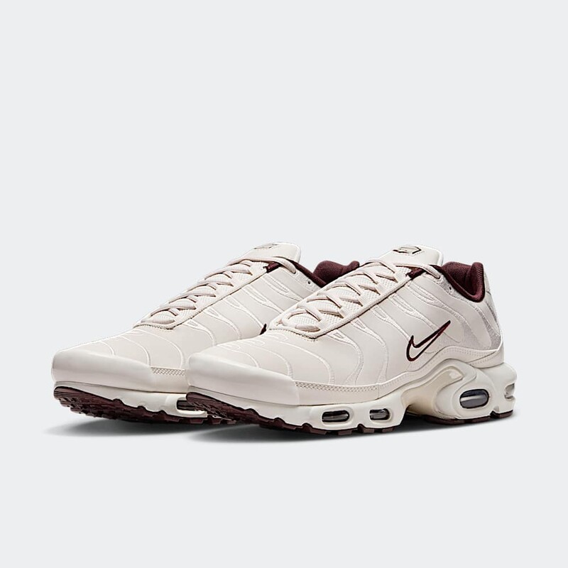 Nike Air Max Plus PRM "Phantom/Light Bone" | HF3181-001