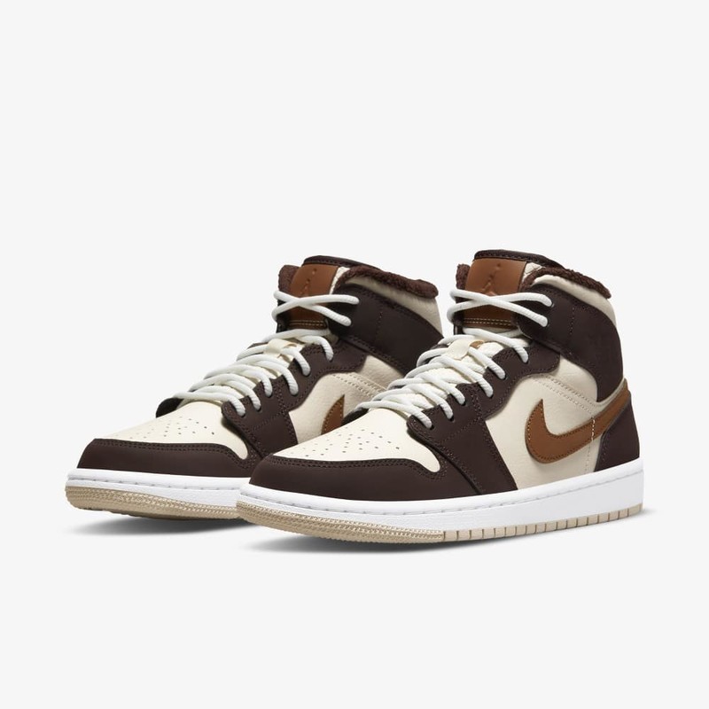 Air Jordan 1 Mid Brown Fleece | DO6699-200