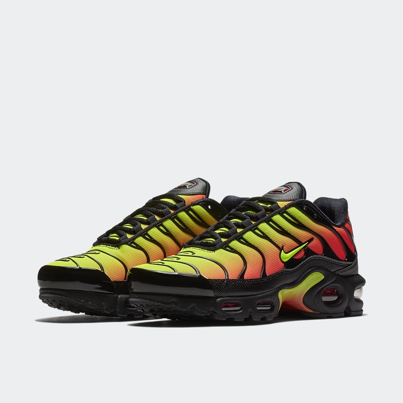 Nike Air Max Plus TN SE "Volt & Solar Red" | AQ9979-001