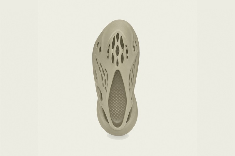 adidas Yeezy Foam Runner "Stone Salt" | GV6840