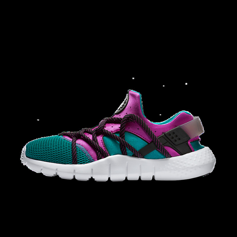 Nike huarache shop nm radiant emerald