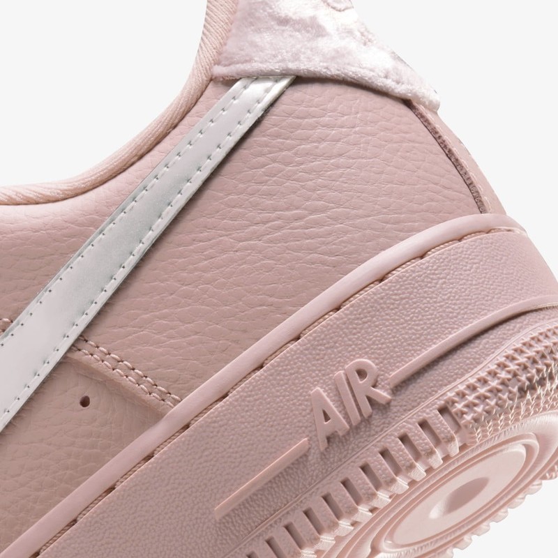 Nike Air Force 1 Pink Sherpa | DO6724-601
