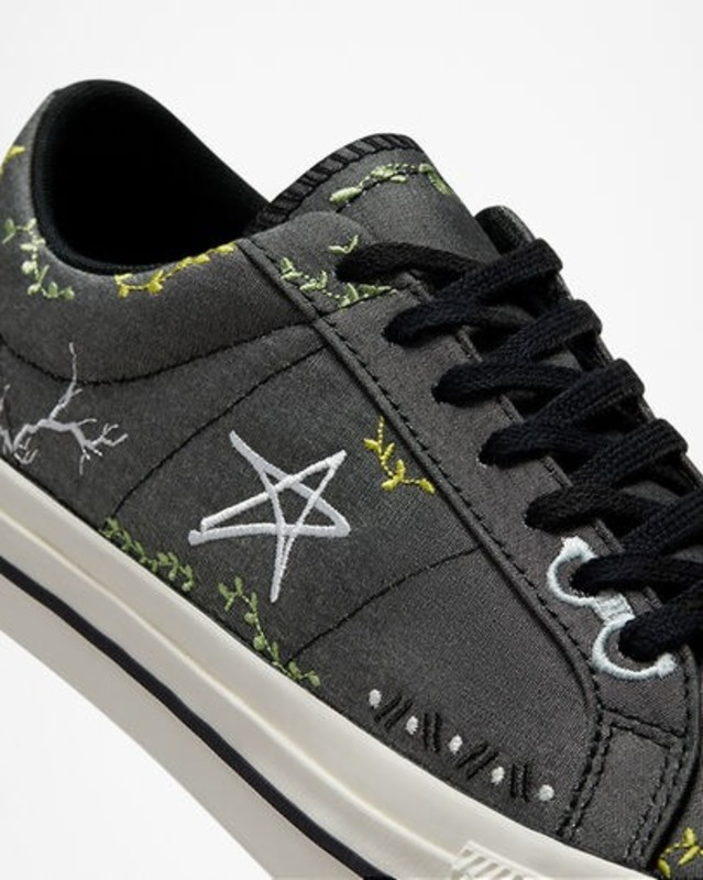 Converse One Star Pro "Embroidery" | A03666C