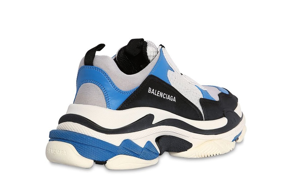 Balenciaga Triple S in "White/Blue" erhältlich