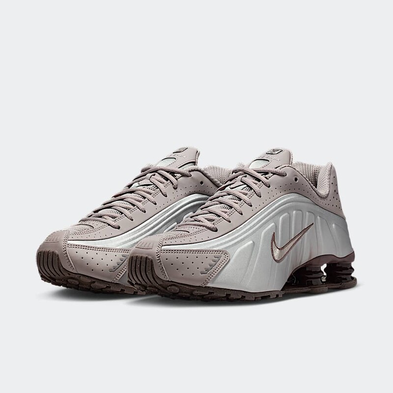 Nike Shox R4 "Cave Stone" | HQ1988-200