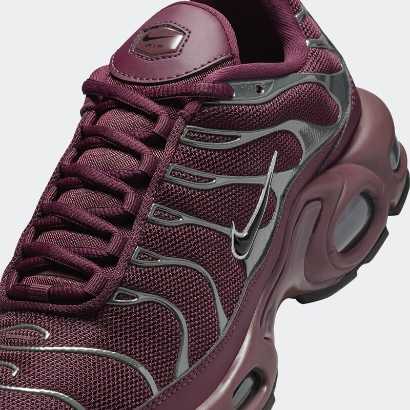 Nike Air Max Plus SE "Night Maroon" | HJ9743-600