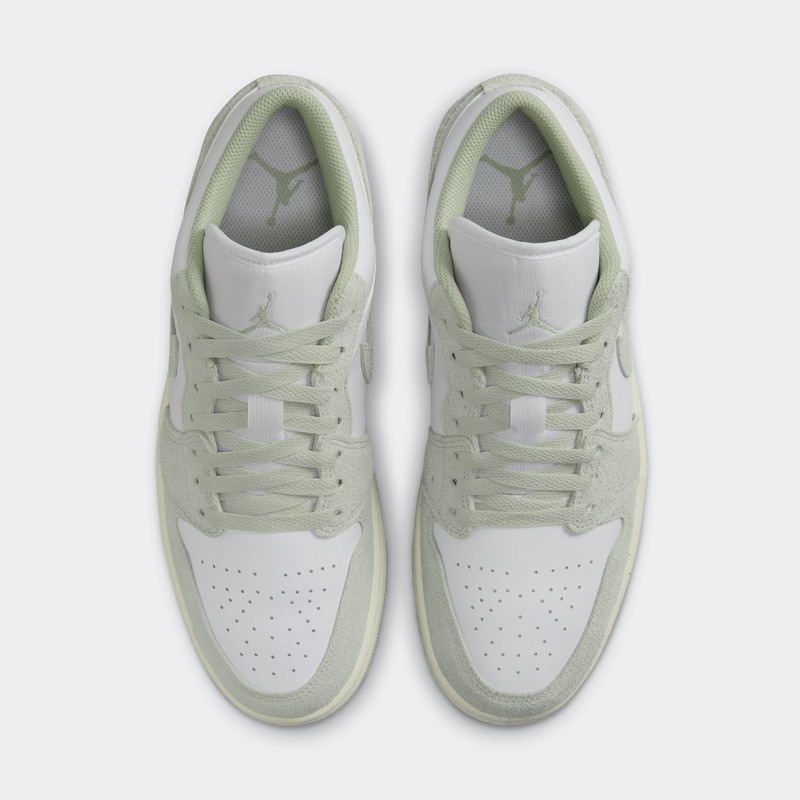 Air Jordan 1 Low SE "Light Green" | FN5214-131