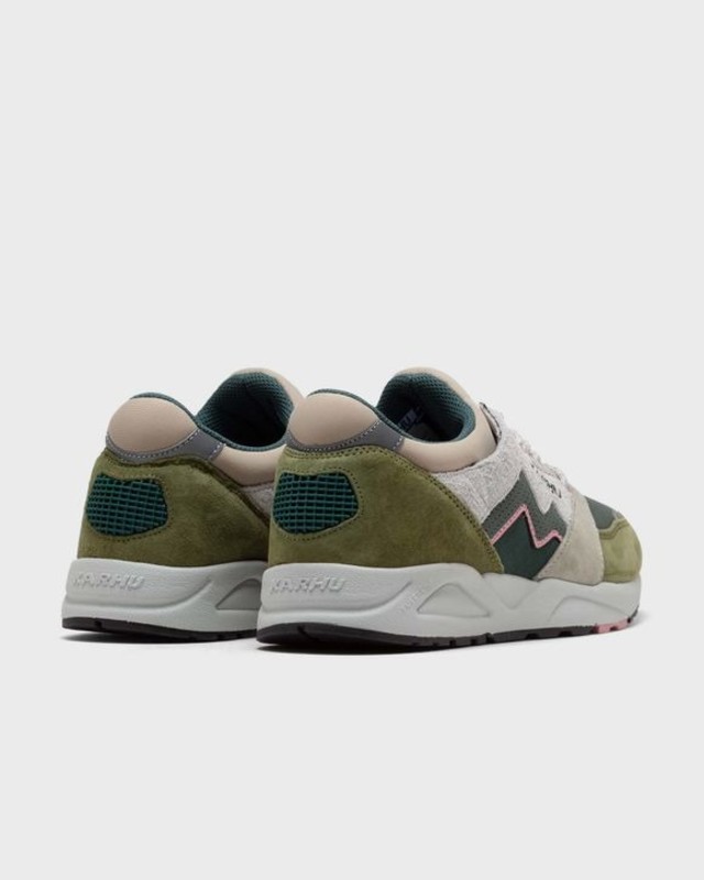 Karhu Aria 95 "Dark Forest" | F803123