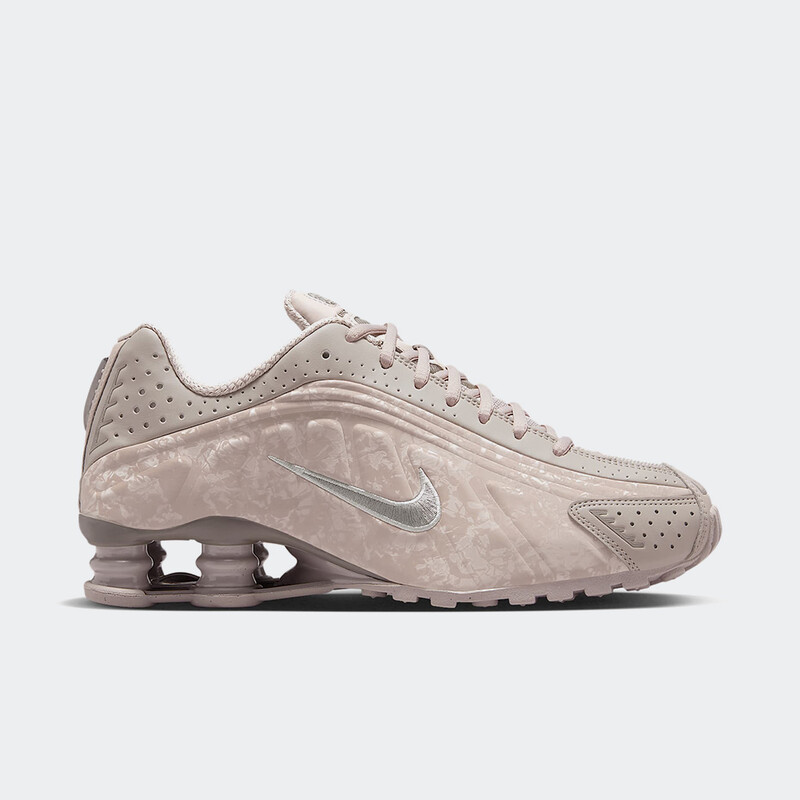 Nike Shox R4 "Flat Pewter" | HV0934-001