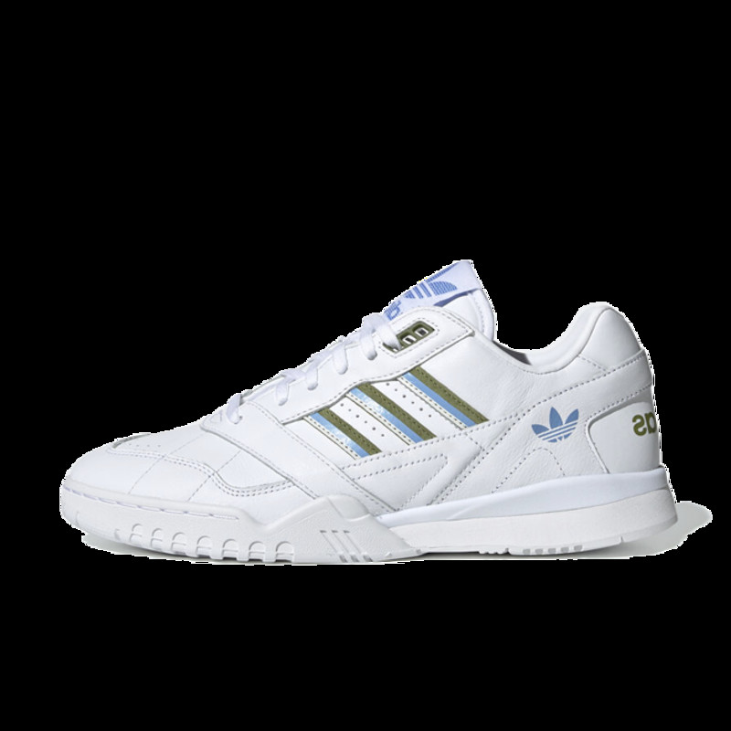 adidas A.R. Trainer | EE5409