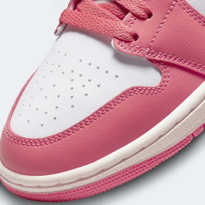 Air Jordan 1 Mid Strawberries and Cream | BQ6472-186