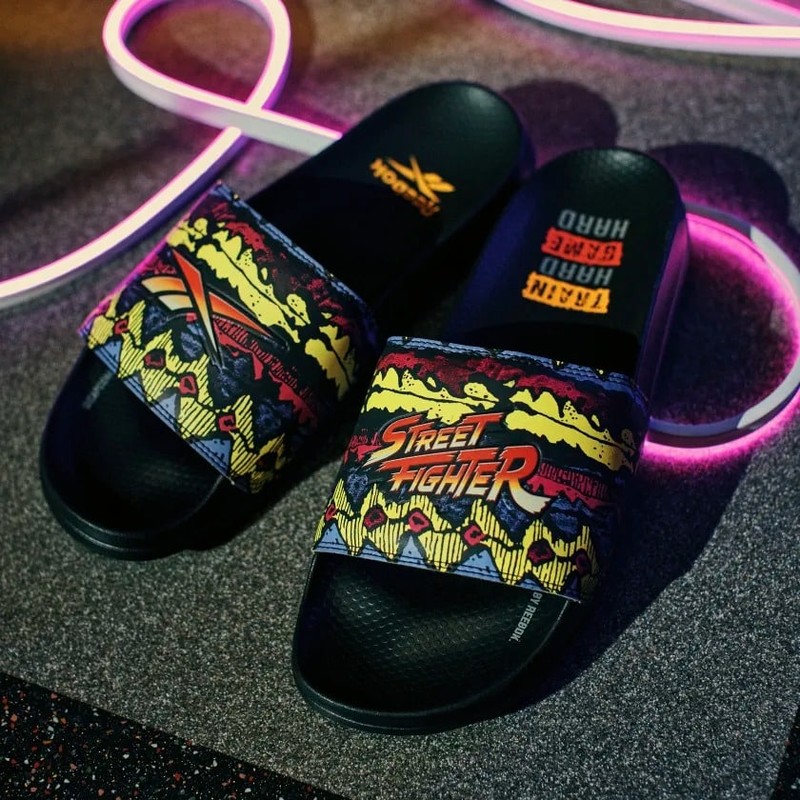 Street Fighter x Reebok Classic Slides | HP2208