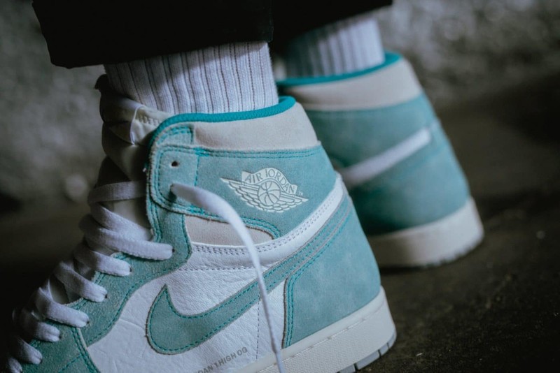 Air Jordan 1 Retro High OG 'Turbo Green' 555088-311