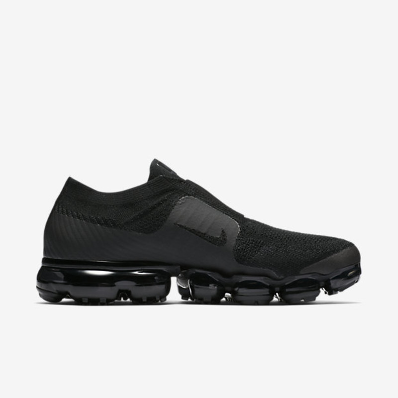 vapormax black moc