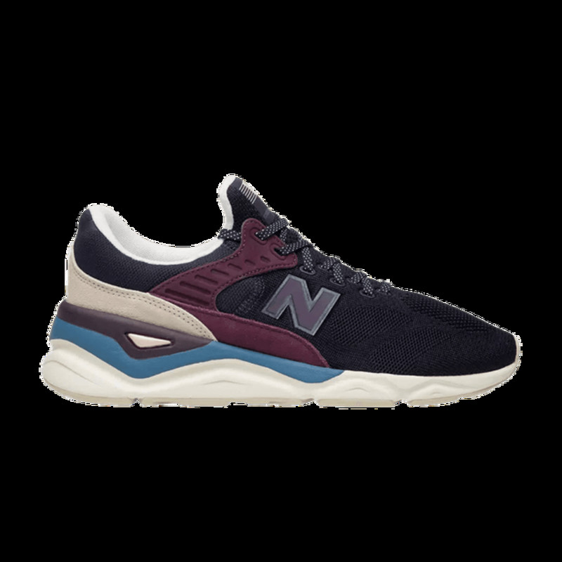 New Balance product eng 1027665 New Balance Essentials Embroidered | MZX90DE