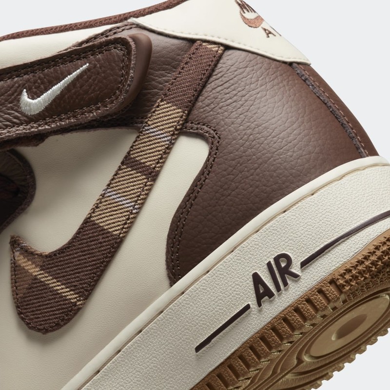 Nike Air Force 1 Mid Plaid Brown