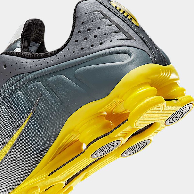 Nike Shox R4 "Vast Grey" | IH3397-078
