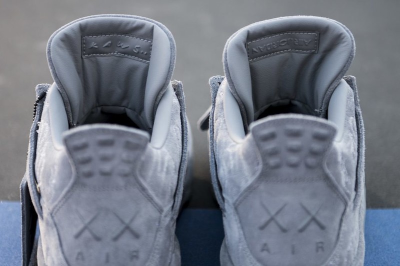 KAWS x Air Jordan IV Grey | 930155-003