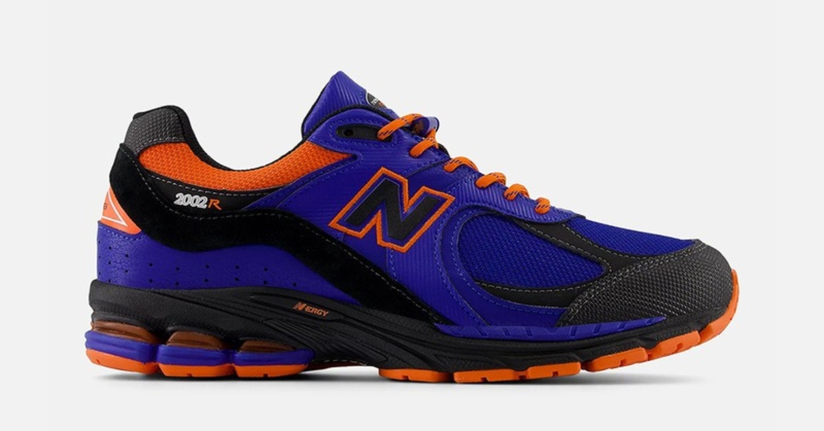 New Balance 2002R Gore-Tex in Phoenix Suns Colours New Balance 2002R Gore-Tex in Phoenix Suns Colours