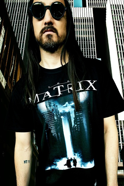 The Matrix x DIM MAK Kapsel von Steve Aoki enthüllt