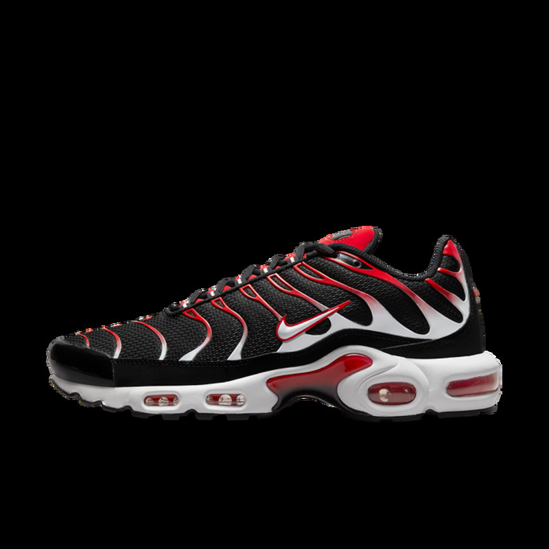 Nike air max plus hotsell university red/black/white