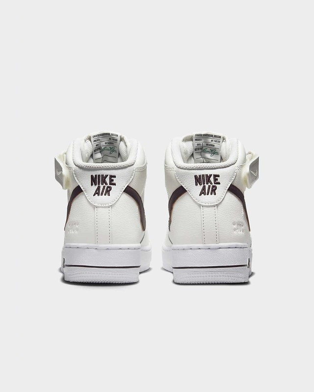 Nike Air Force 1 Mid 40th Anniversary | DR9513-100