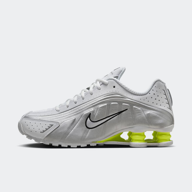 Nike Shox R4 "White/Metallic Silver" | AR3565-102