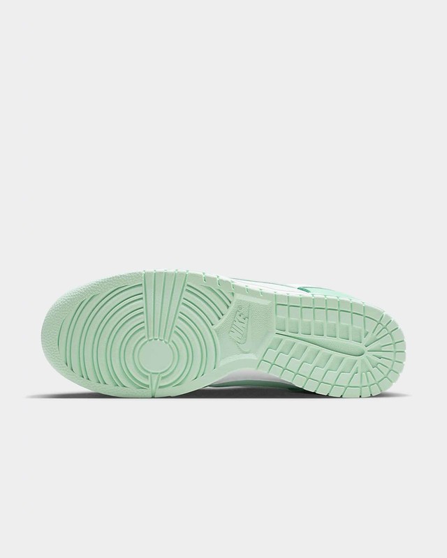 Nike Dunk Low "Mint Foam" | DJ6188-301