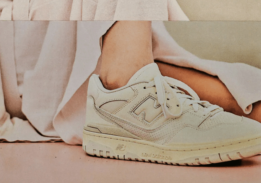 Das japanische Label AURALEE kündigt eine Kollabo mit New Balance 550 an