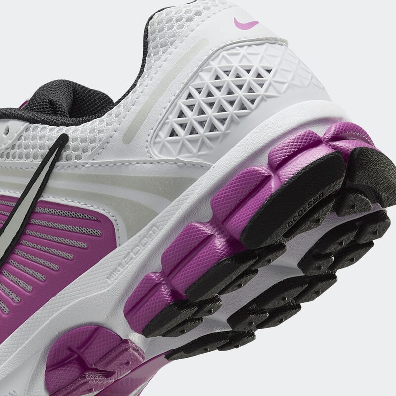 Nike Zoom Vomero 5 "Hot Fuchsia" | FJ2028-100