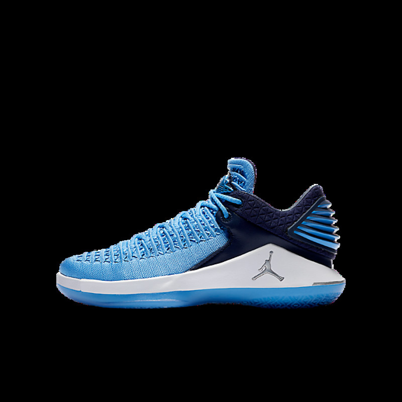 Jordan xxxii best sale low kids