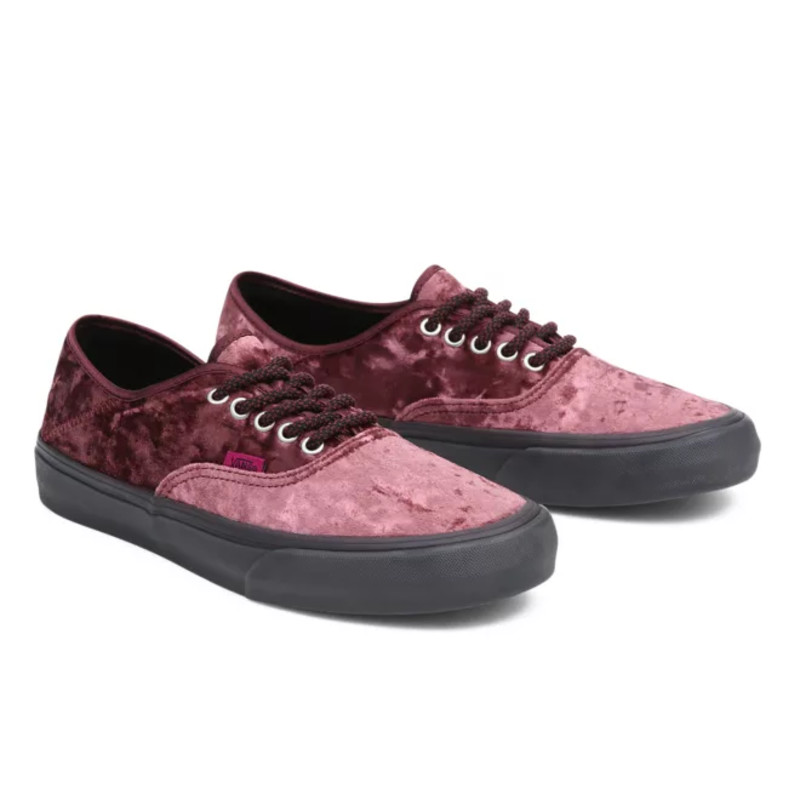 Vans shop platform red