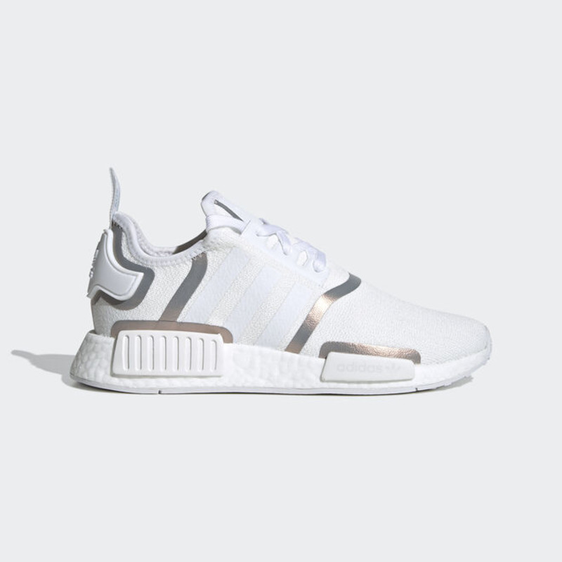 Does outlet 2024 sell nmd