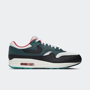 LeBron x Nike Air Max 1 Liverpool | FB8914-100