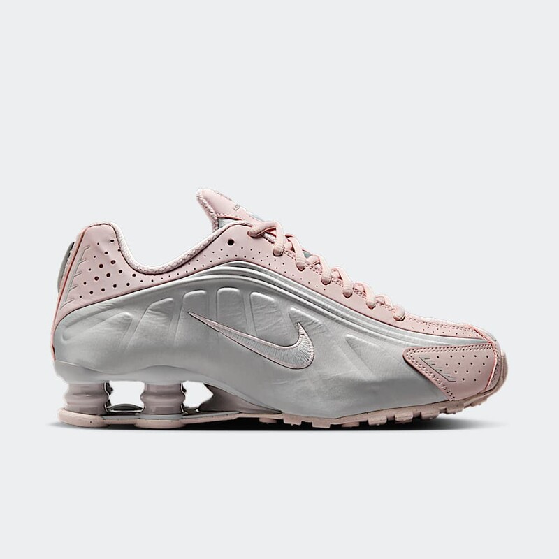 Nike Shox R4 "Barely Rose" | AR3565-600