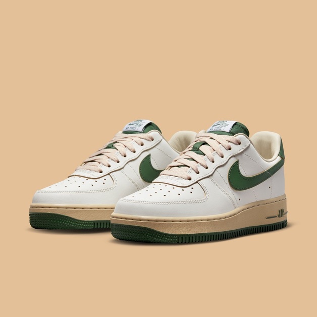 Nike Air Force 1 "Gorge Green" with Throwback Details