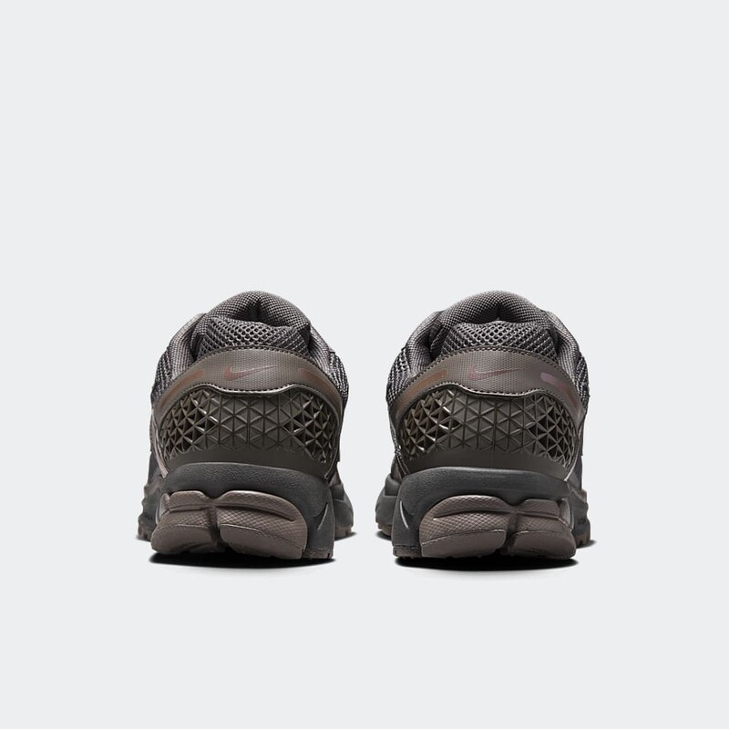 Nike Zoom Vomero 5 "Cave Stone" | HF5493-201