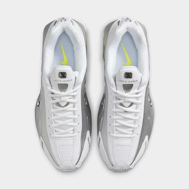 Nike Shox R4 "White/Metallic Silver" | AR3565-102