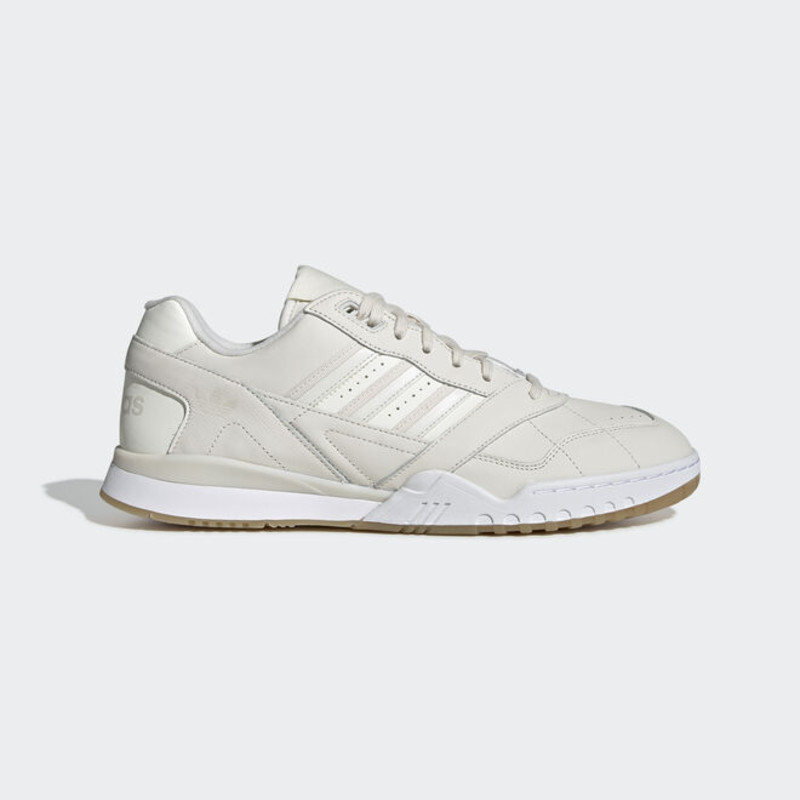 adidas A.R. Trainer | EE5403