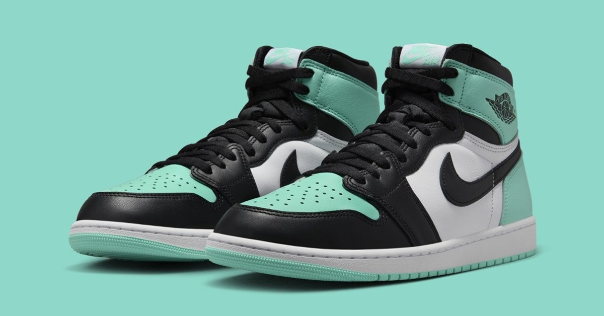 With the Air Jordan 1 Retro High OG "Green Glow" we get a Bright Summer Release